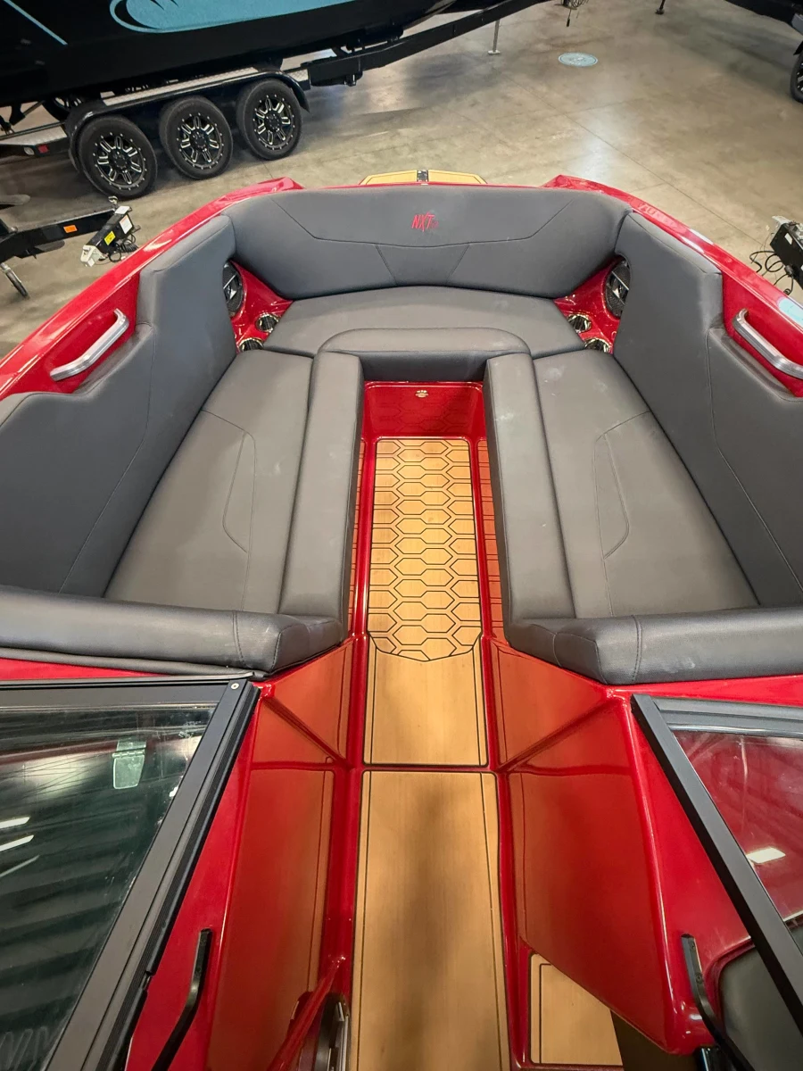 2022-mastercraft-nxt24-130793-image12