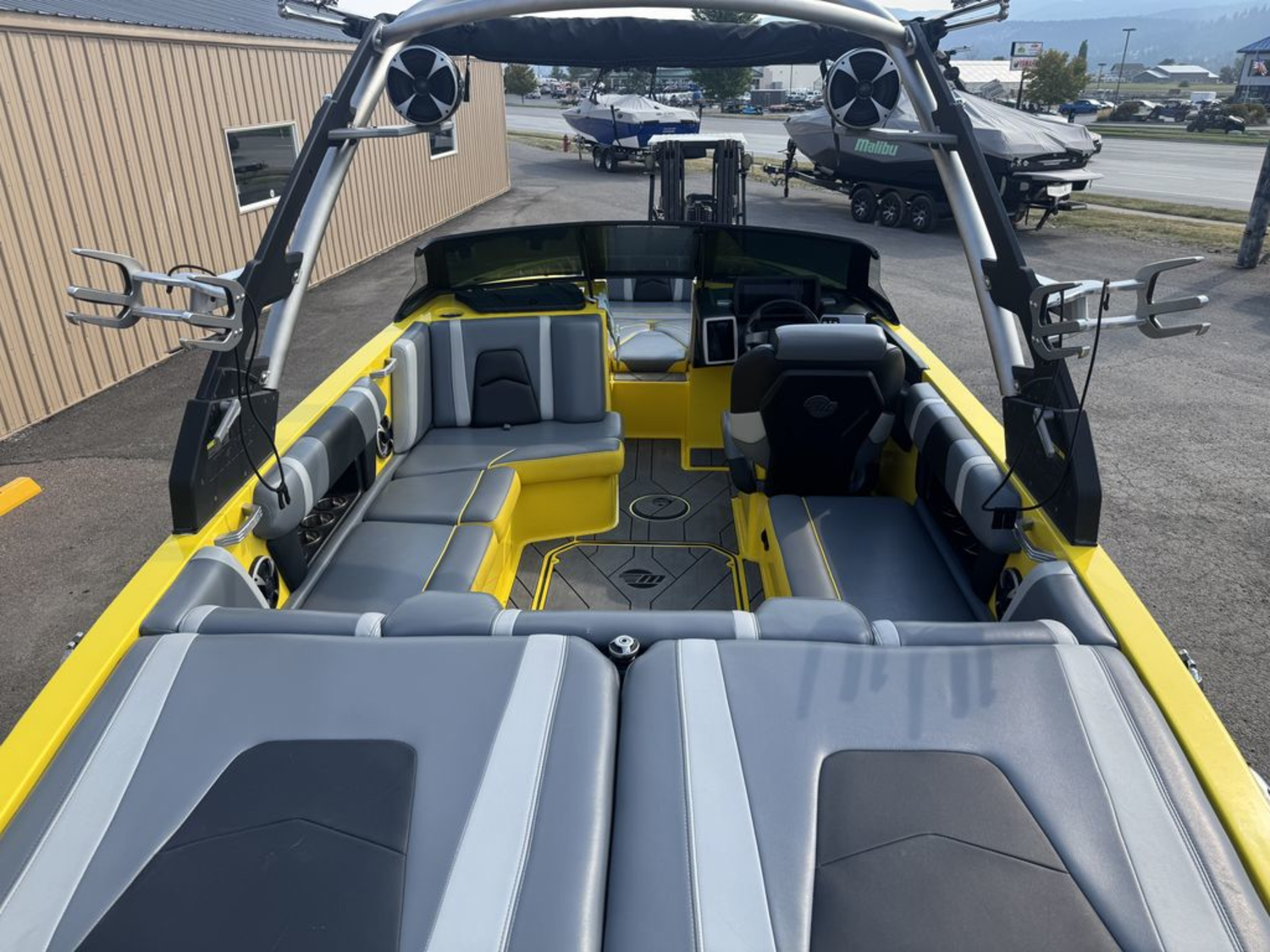 2020 Malibu Boats 21 MLX