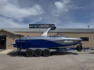 2022-malibu-wakesetter-25-lsv-131187-image1