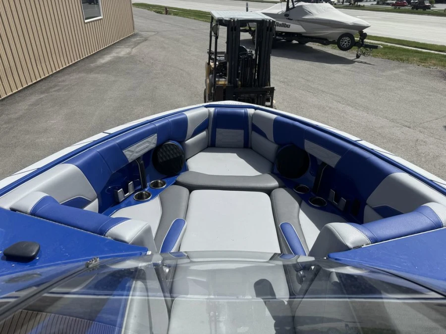 2022-malibu-wakesetter-25-lsv-131187-image11