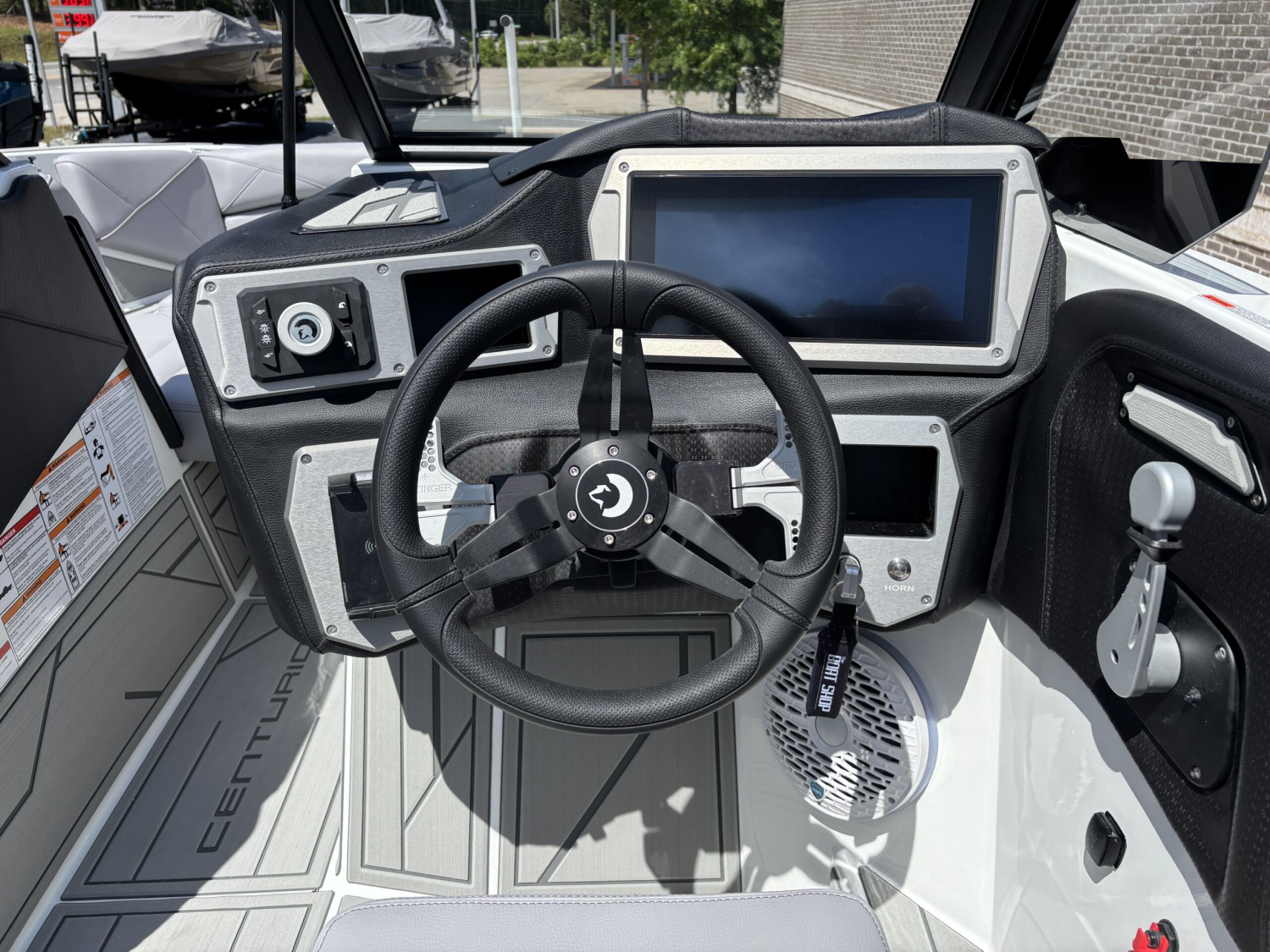 2026 Centurion Nv243