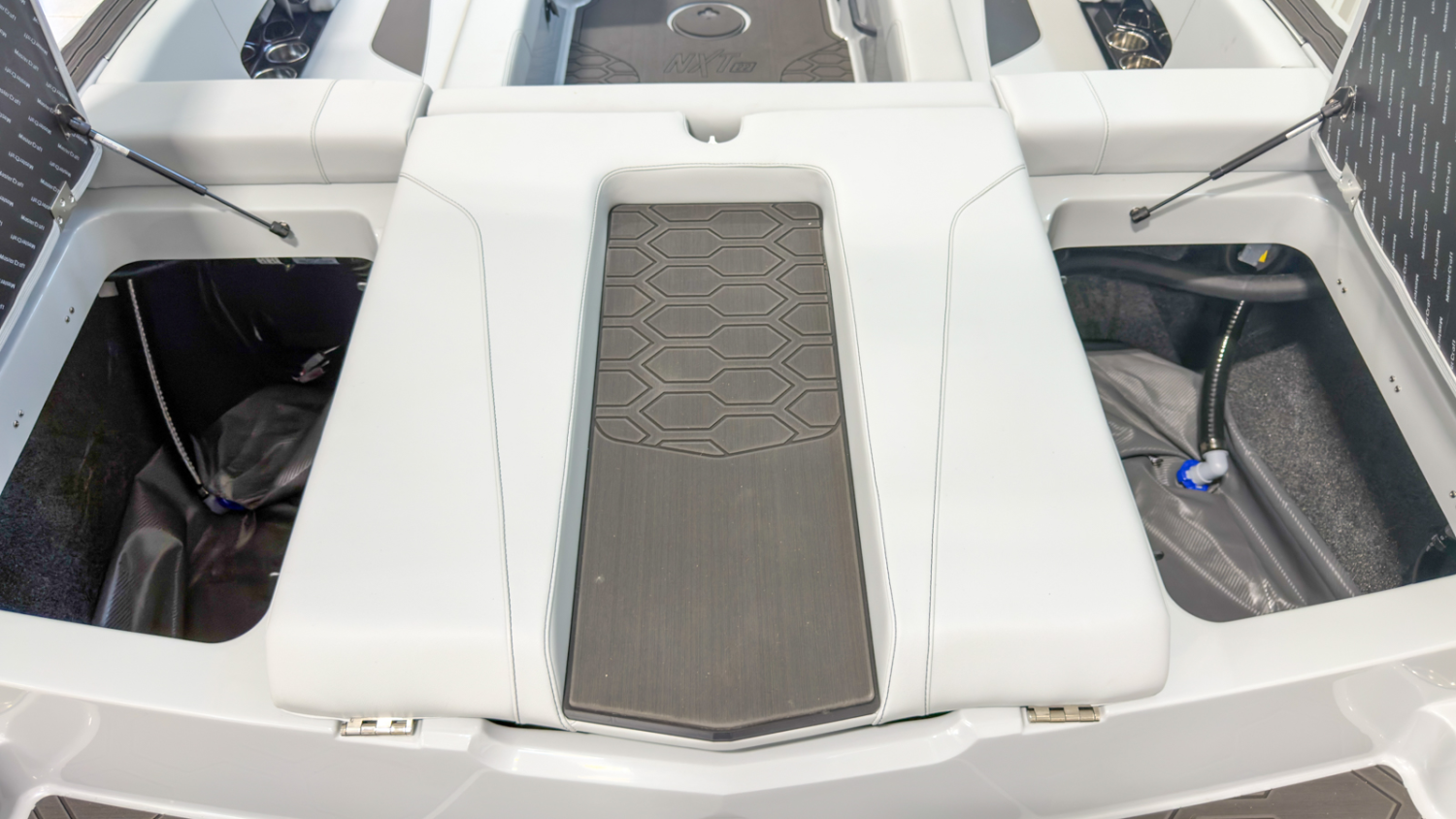 2026 MasterCraft NXT22