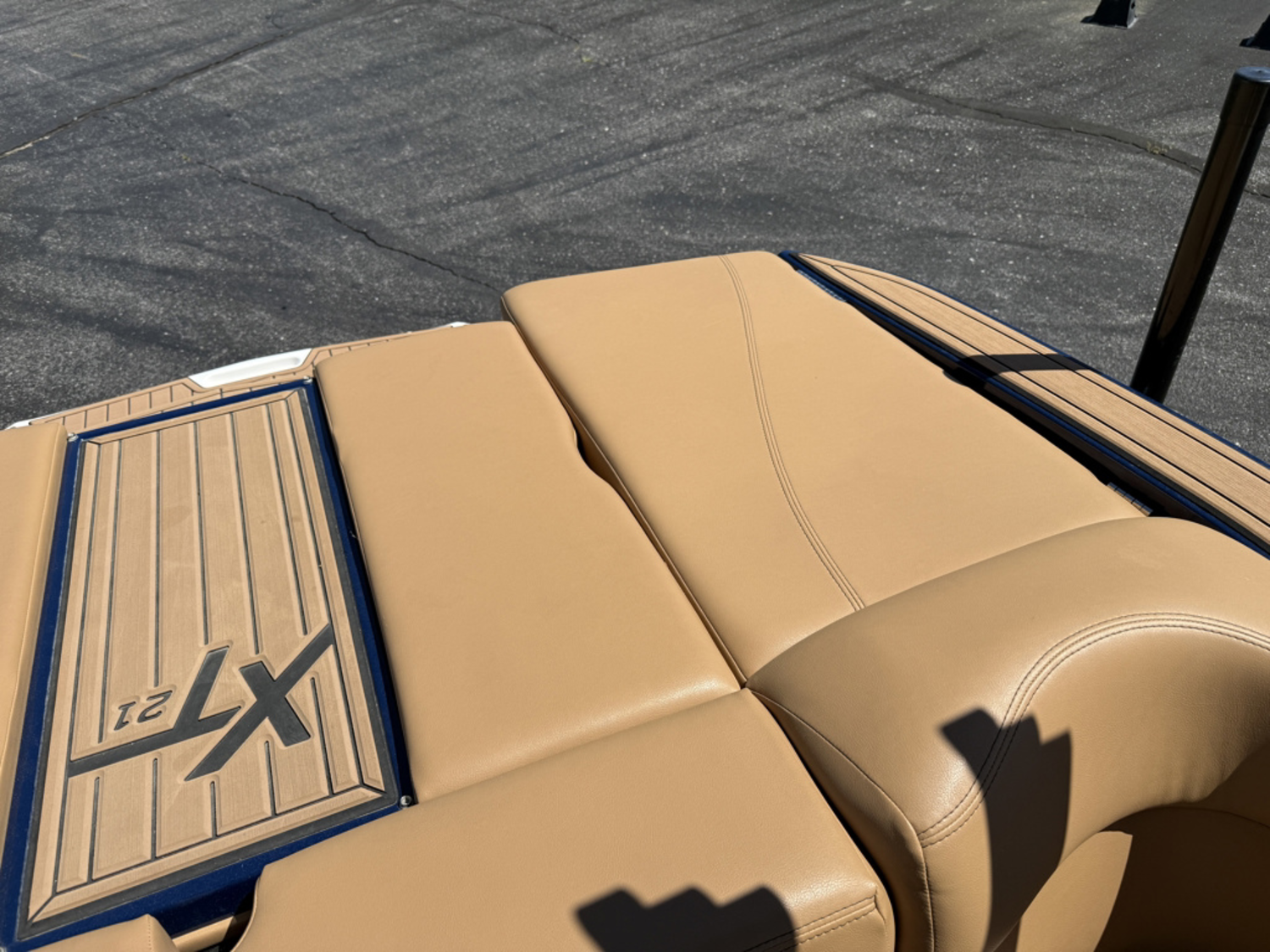 2021 Mastercraft XT21