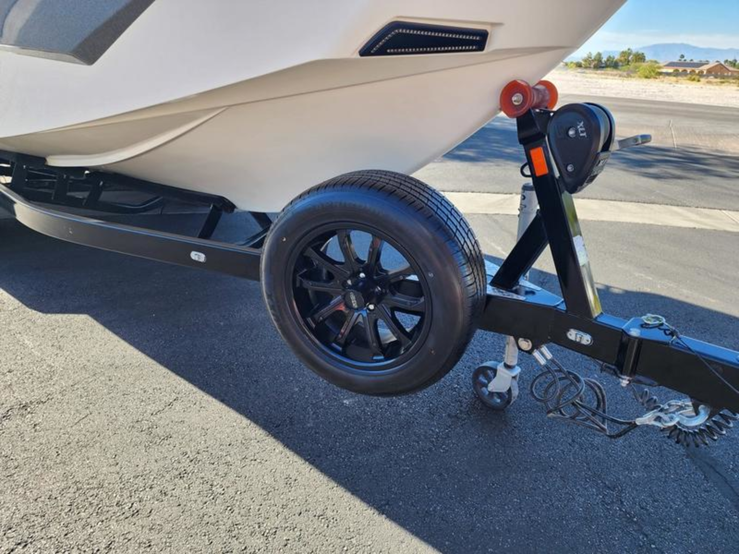 2023 Axis Wake Research T235