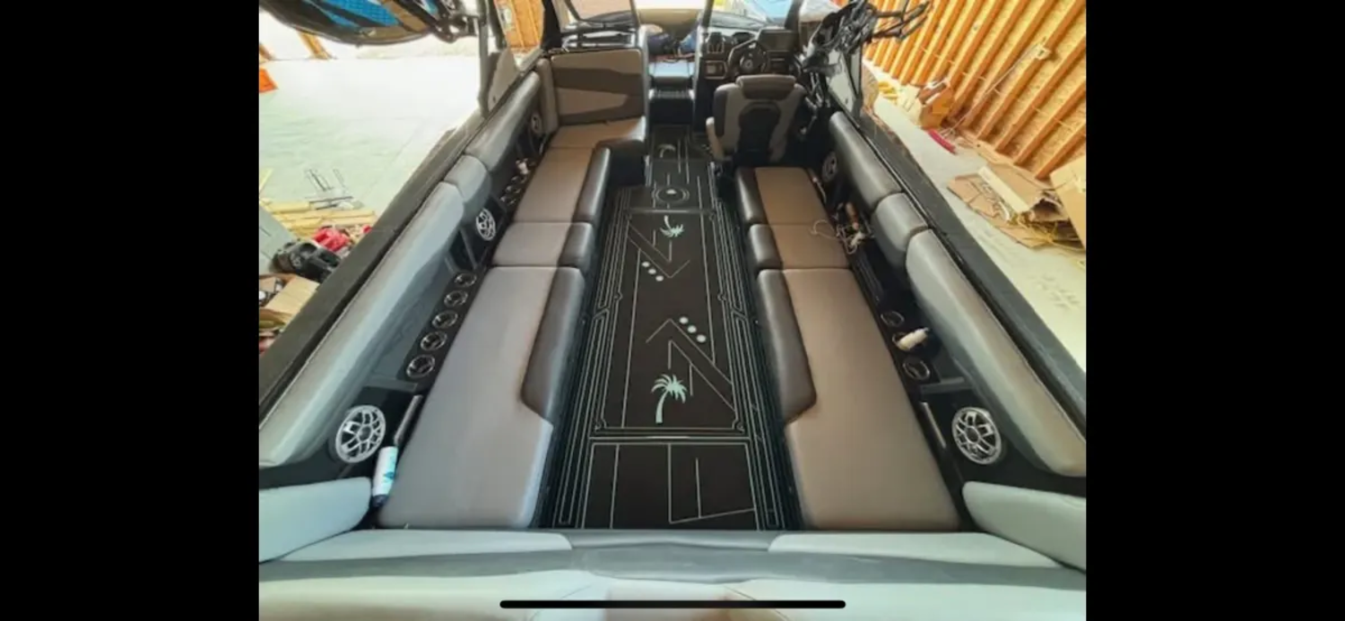 2023 Axis T250