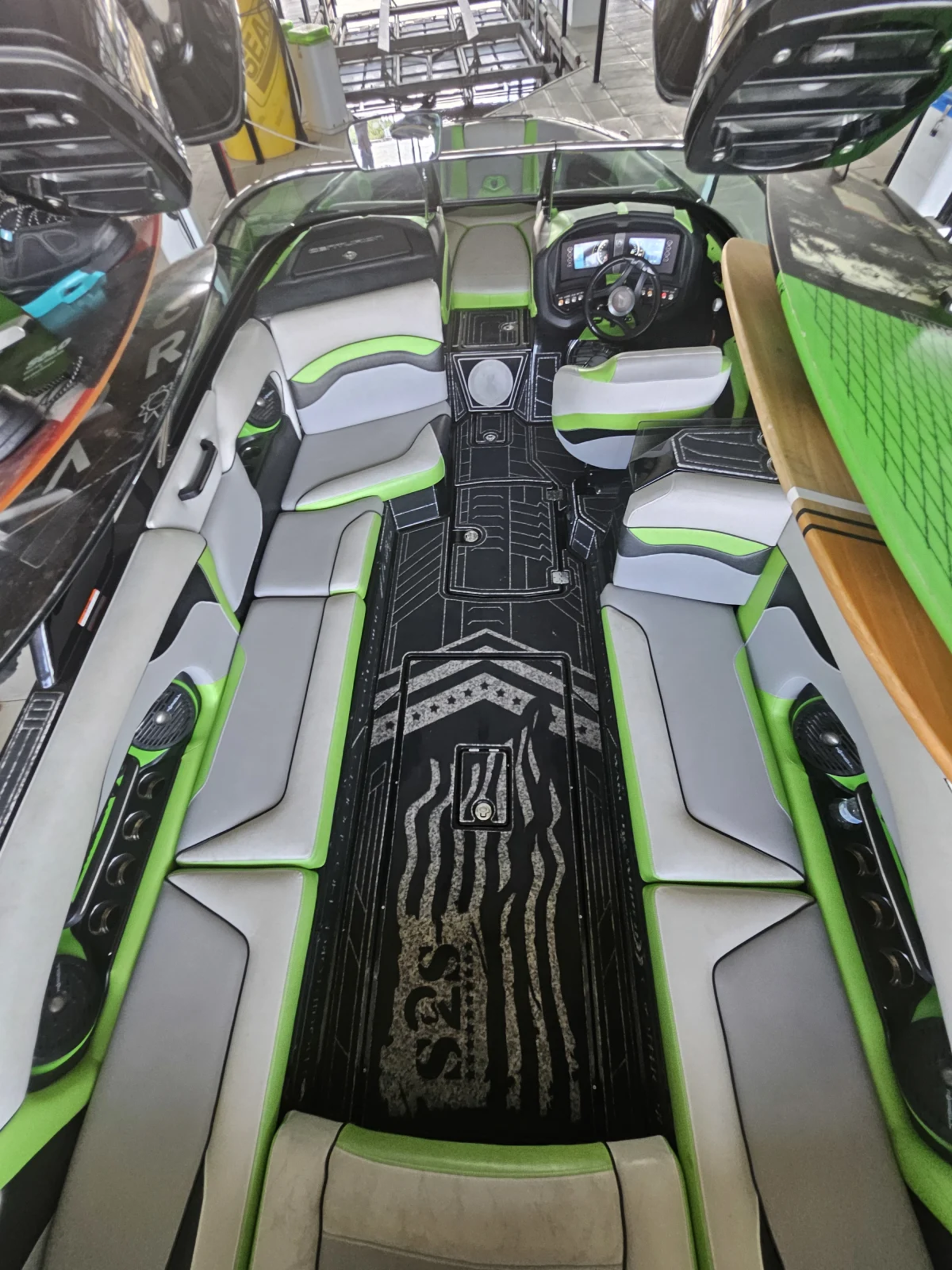 2017 Centurion Boats Ri257