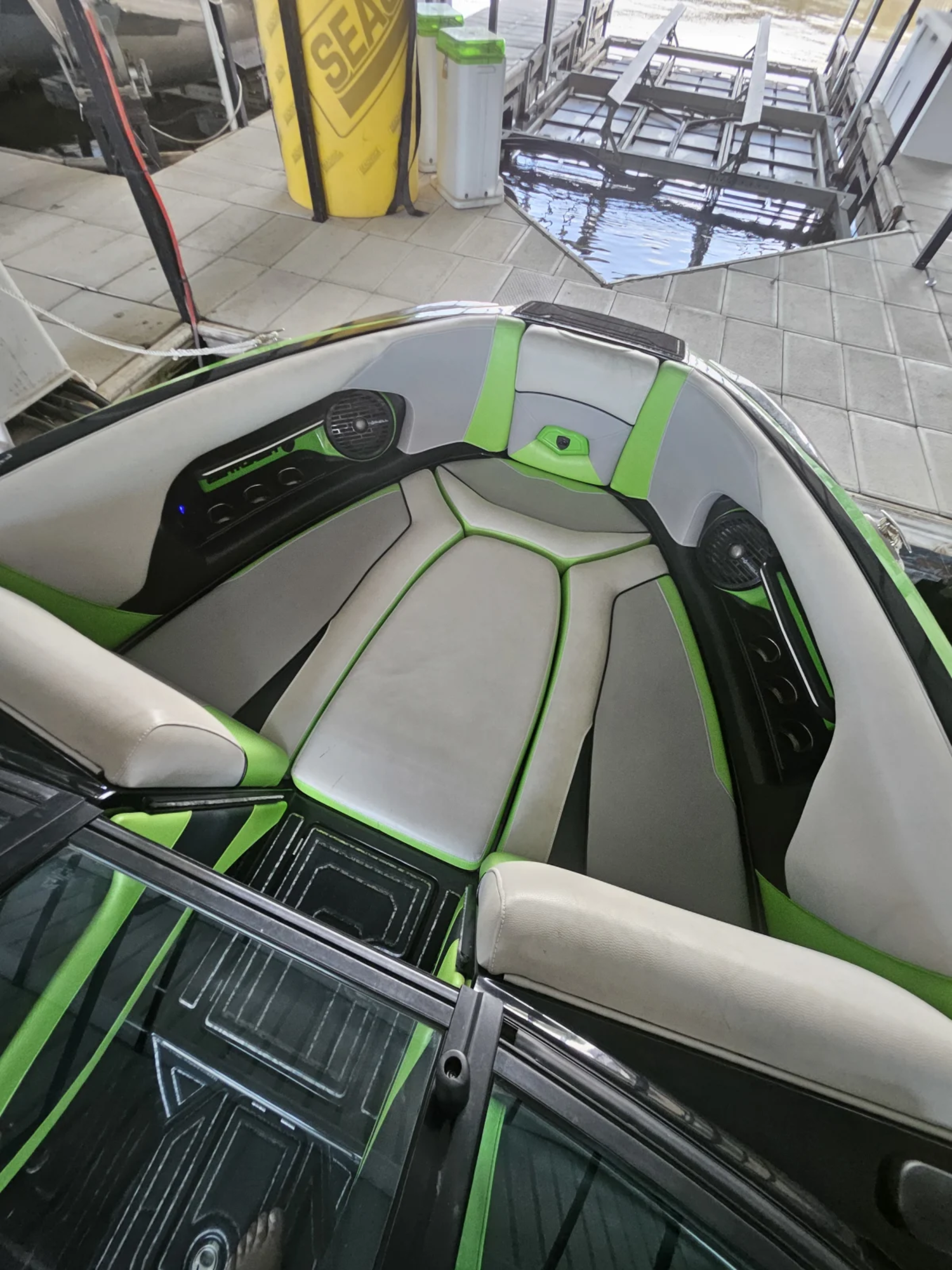 2017 Centurion Boats Ri257