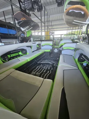 2017 Centurion Boats Ri257 for sale in Lees summit, Missouri