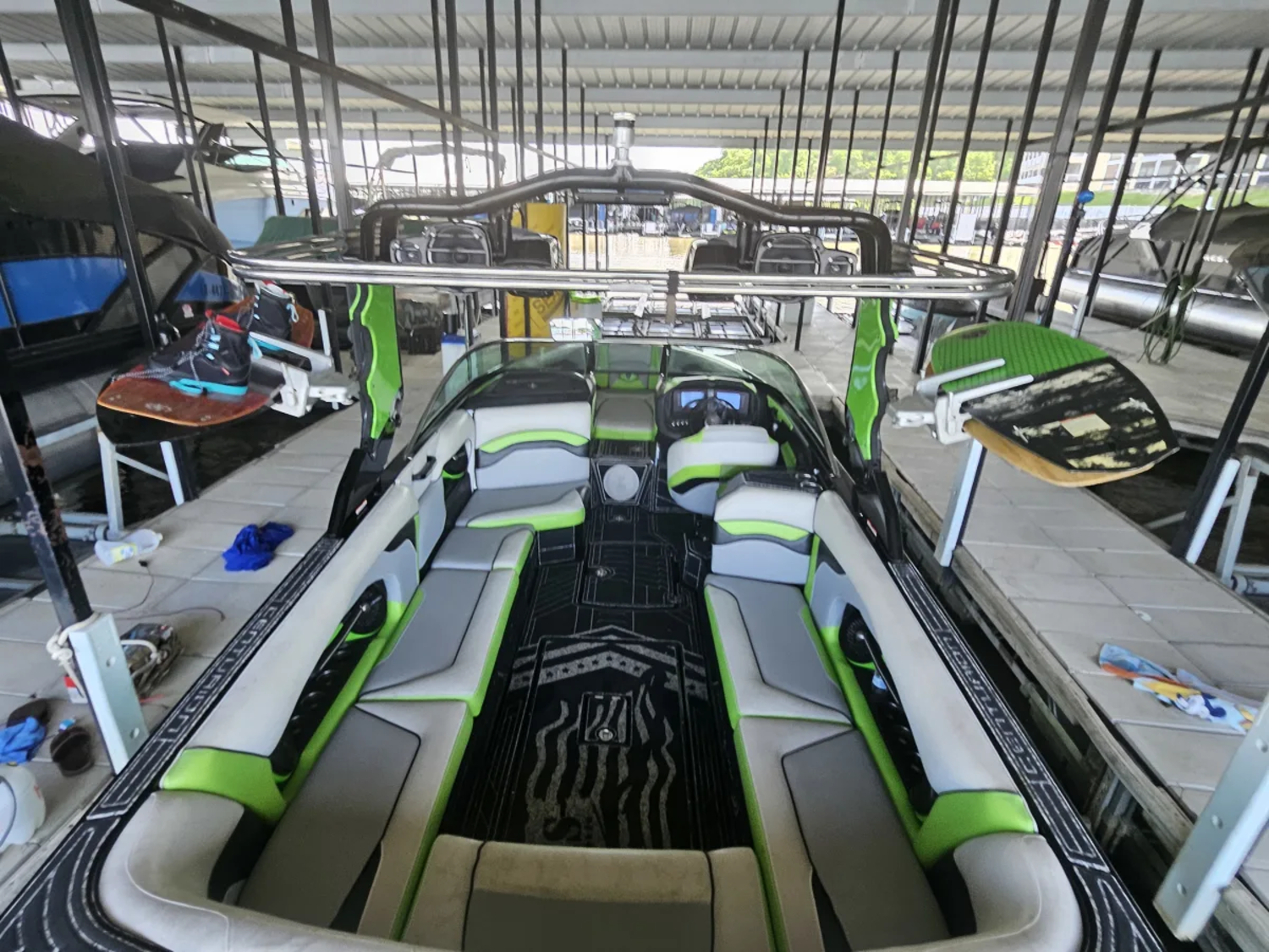 2017 Centurion Boats Ri257