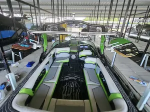 2017 Centurion Boats Ri257 for sale in Lees summit, Missouri