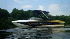 2011-malibu-wakesetter-vlx-131278-image0.webp