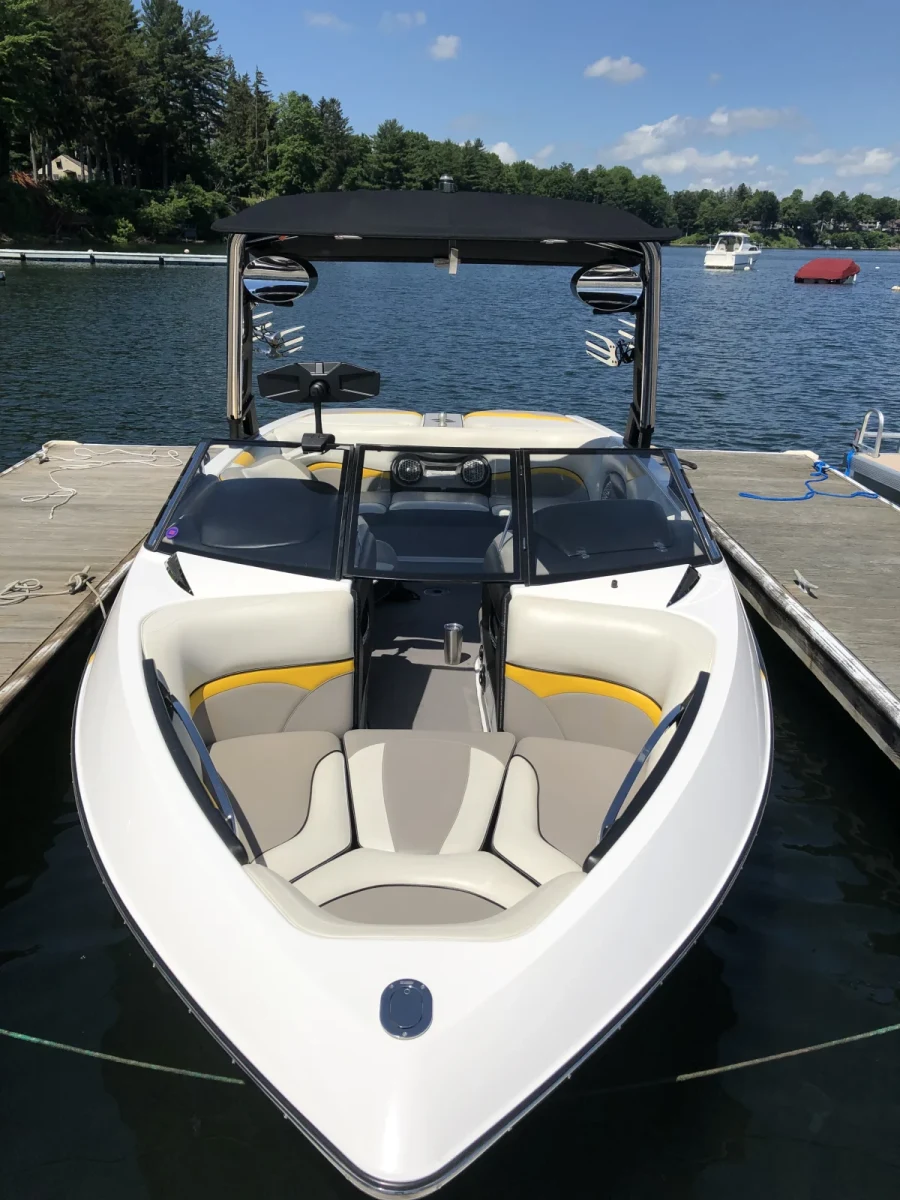 2011 Malibu Boats Wakesetter VLX for sale in Rome, New York