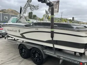 2016 Mastercraft Boats X30 for sale in Los Angeles, California