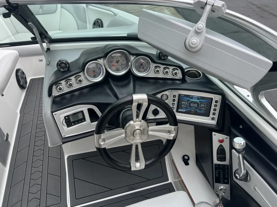2016 Mastercraft Boats X30 for sale in Los Angeles, California
