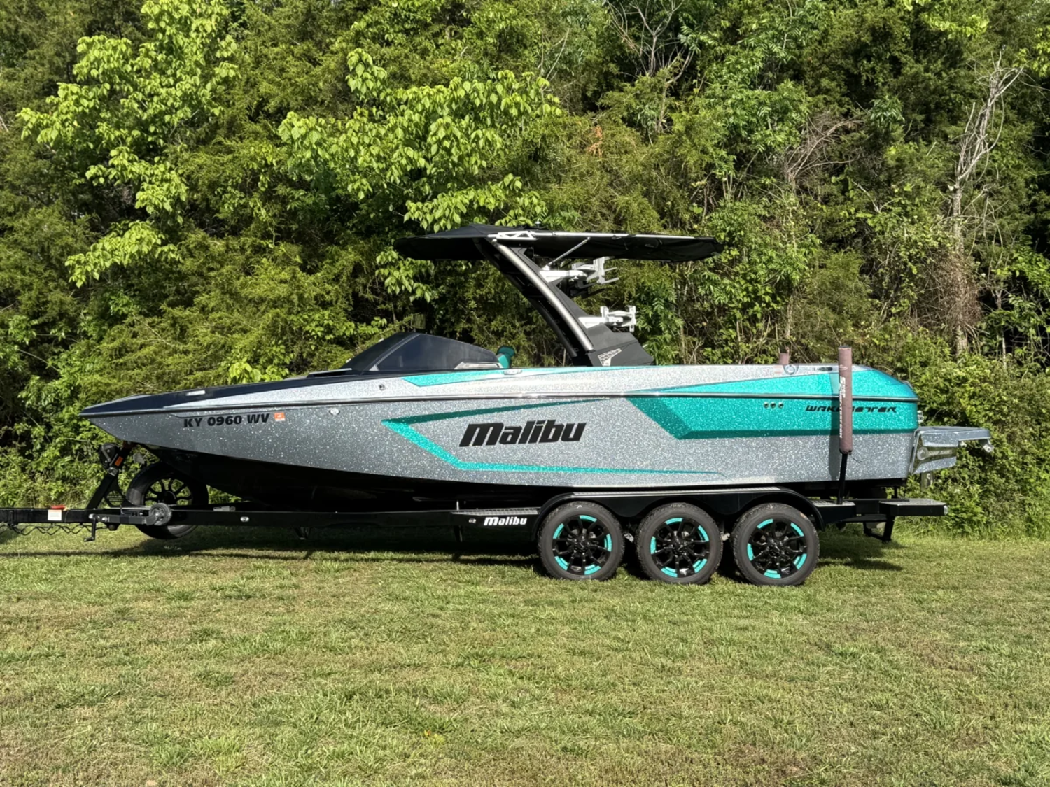 2021 Malibu 24 MXZ