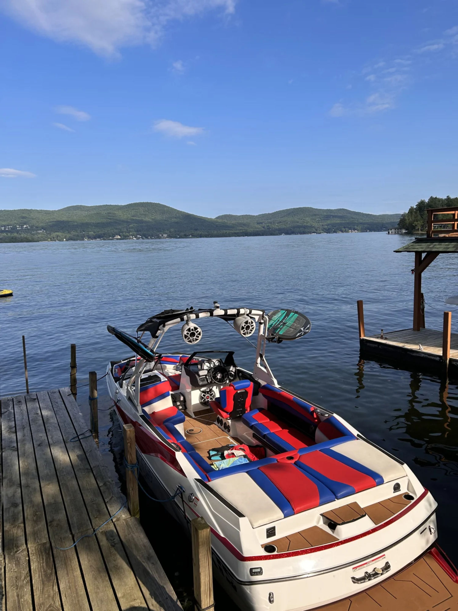 2020 Axis Boats A24