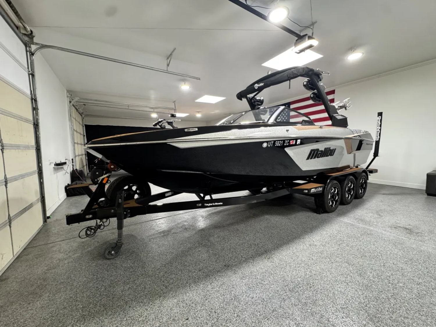 2021 Malibu 24 MXZ Supercharged LT4 Loaded Low hours