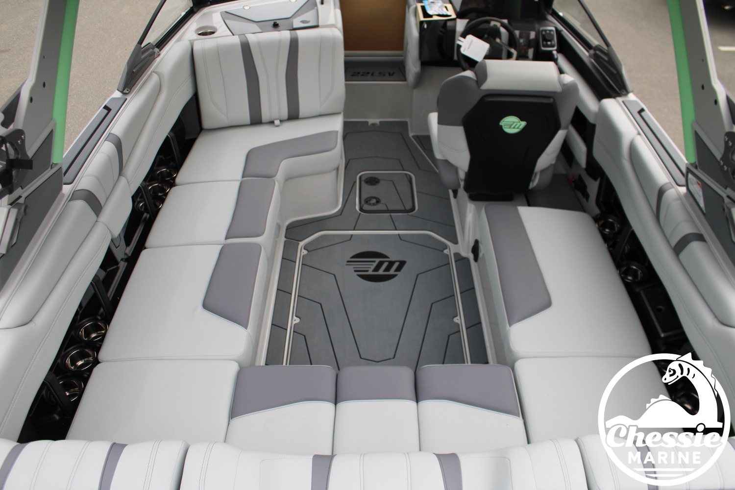2026 Malibu 22 LSV