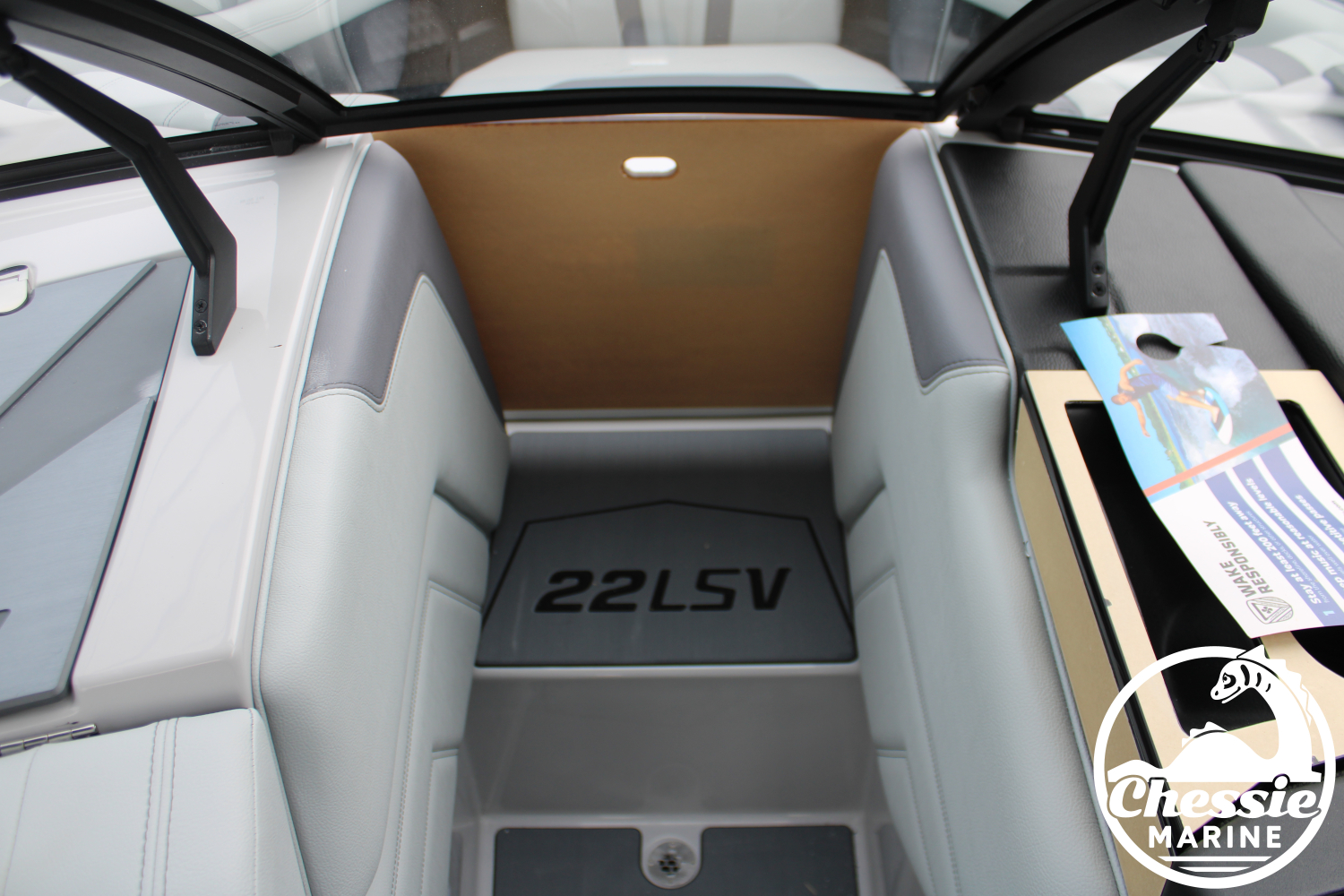 2026 Malibu 22 LSV