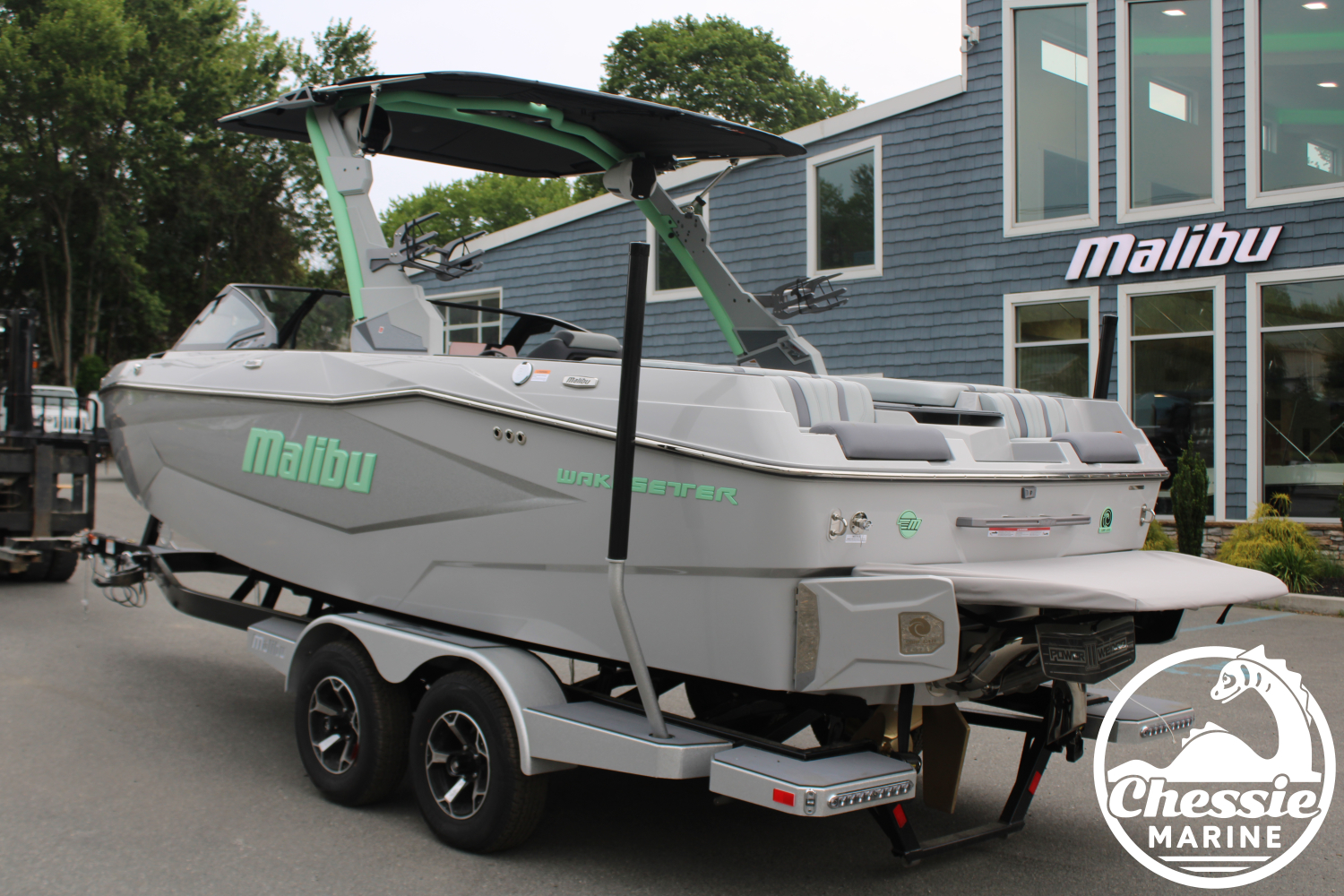2026 Malibu 22 LSV