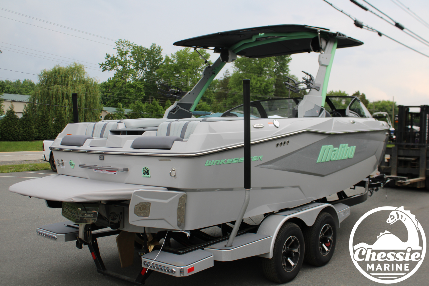 2026 Malibu 22 LSV