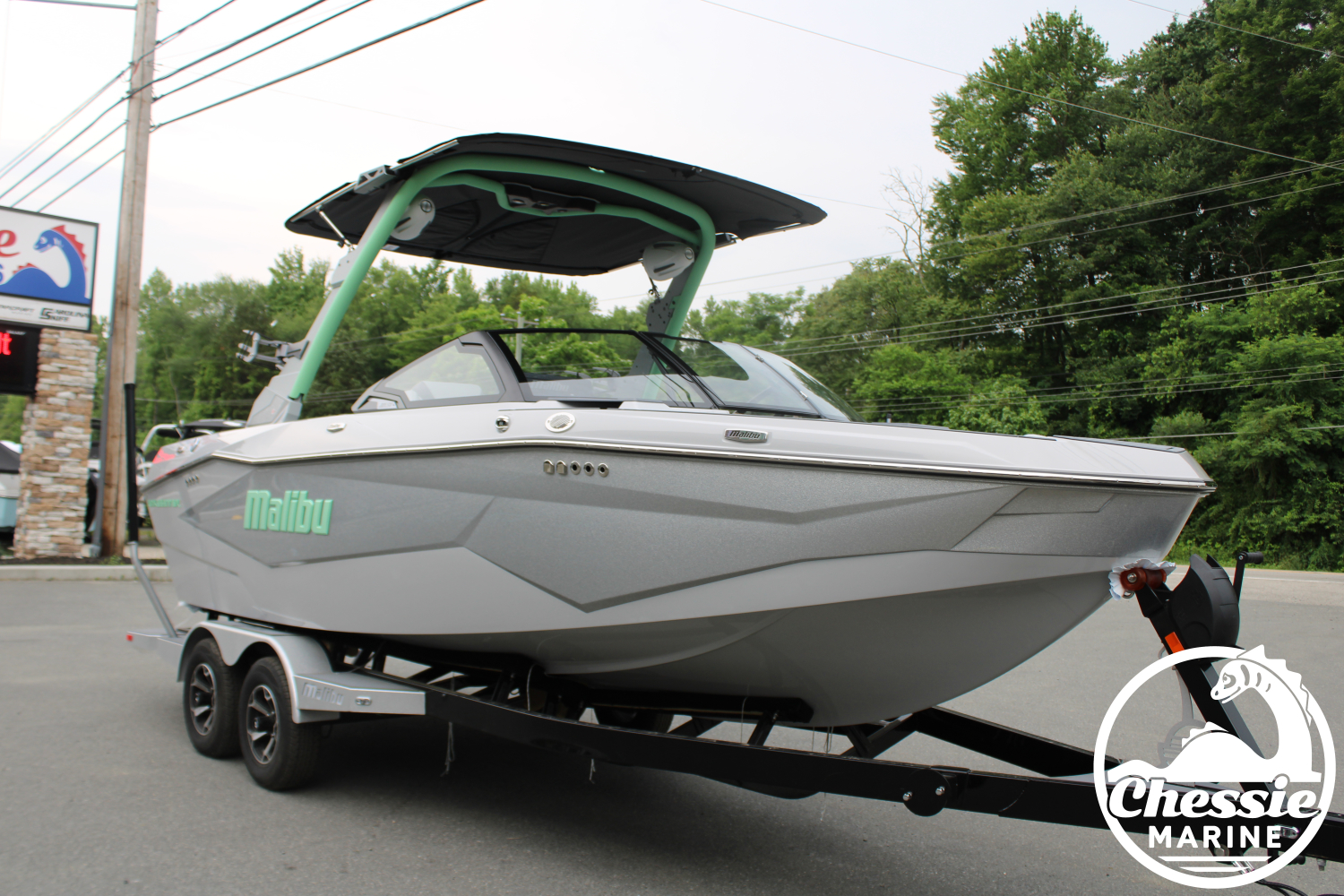 2026 Malibu 22 LSV
