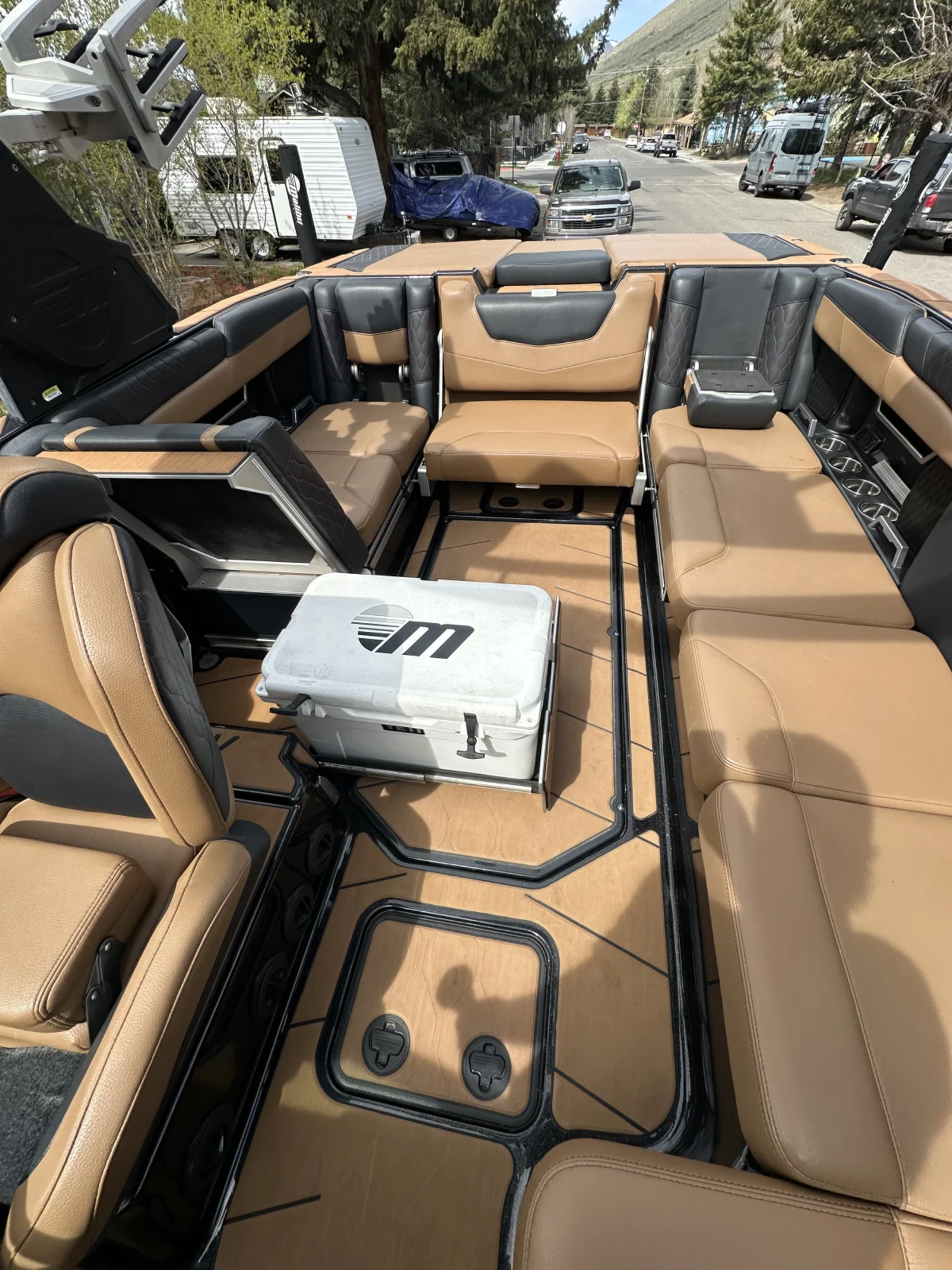 2021 Malibu Boats M240