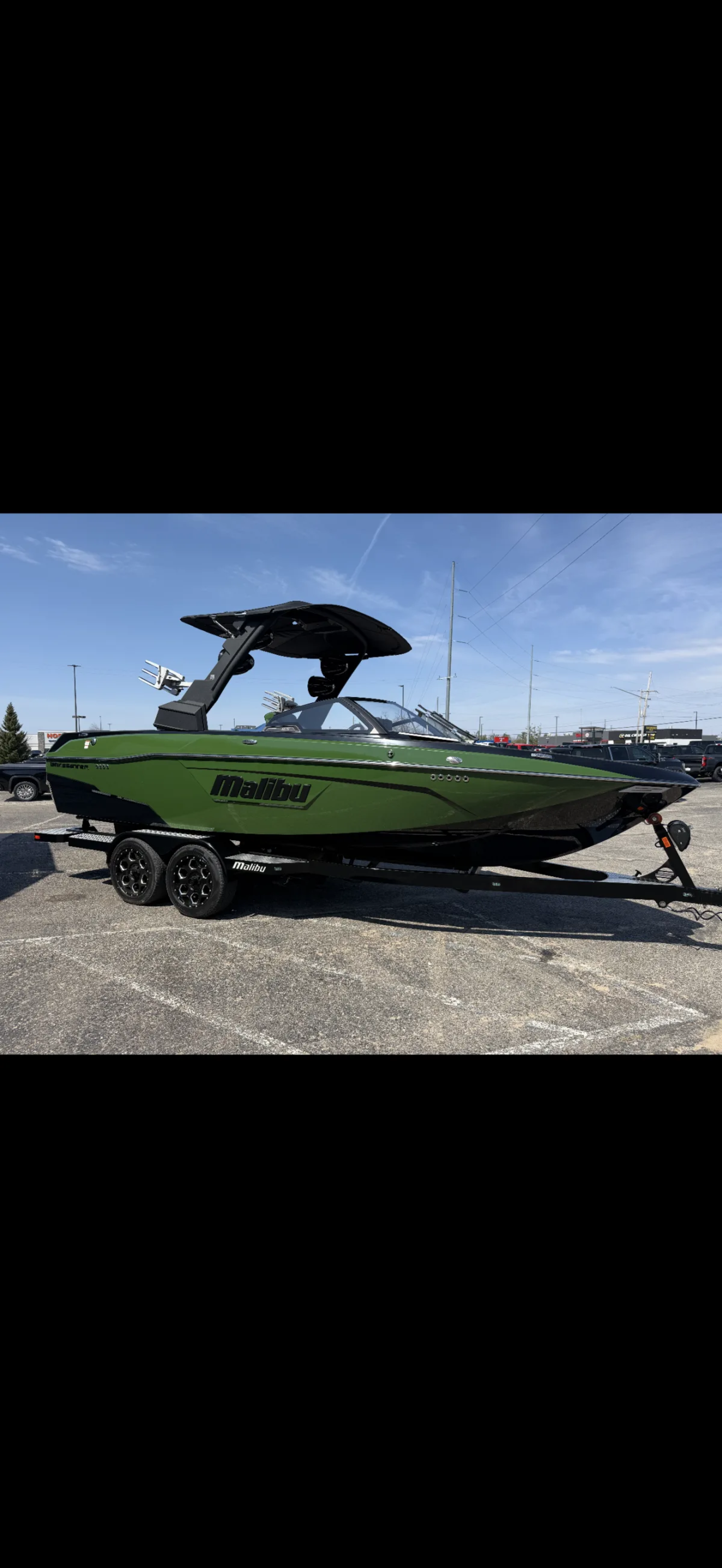 2021 Malibu 23 LSV