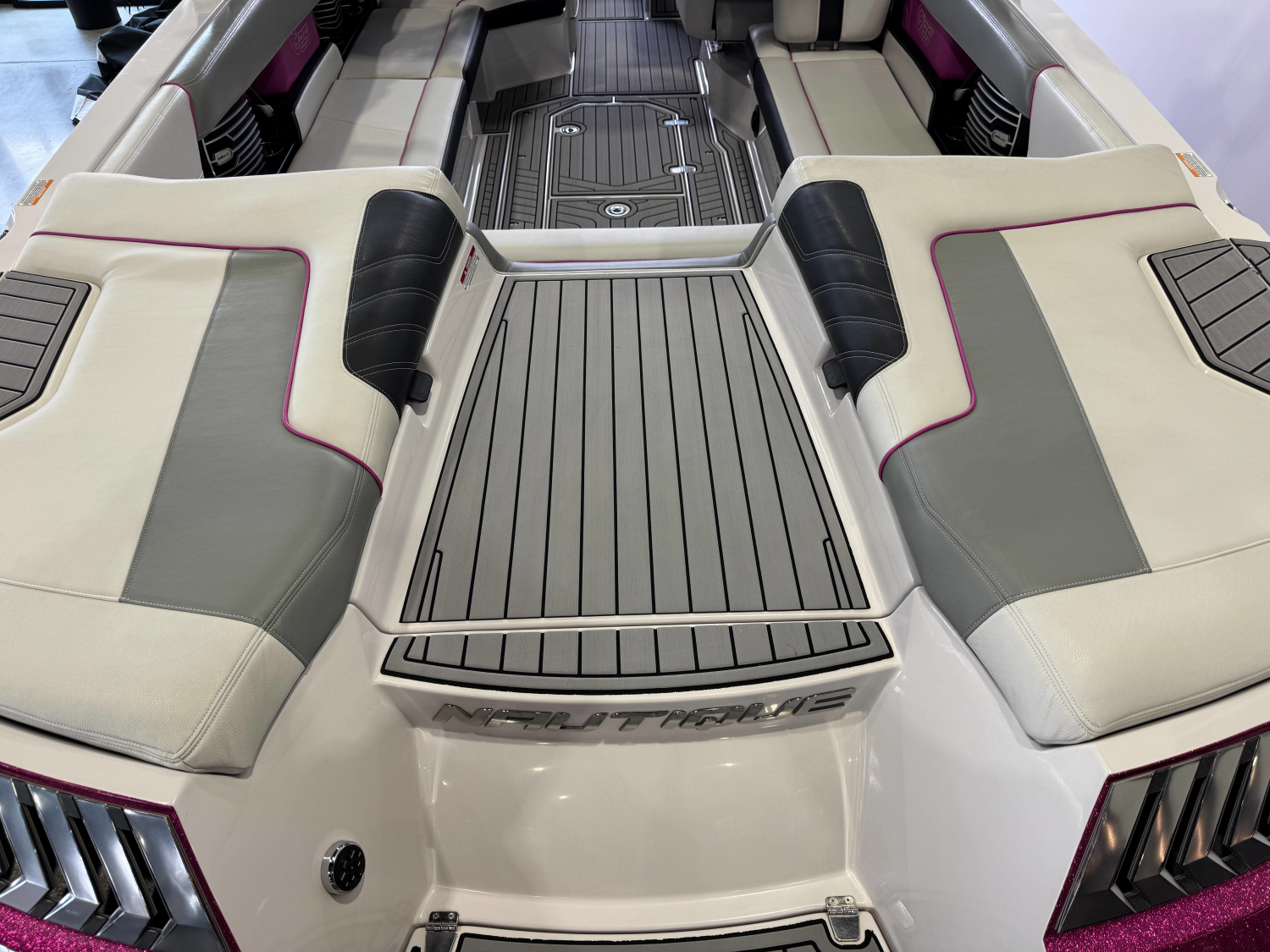 2015 Nautique Super Air Nautique G25
