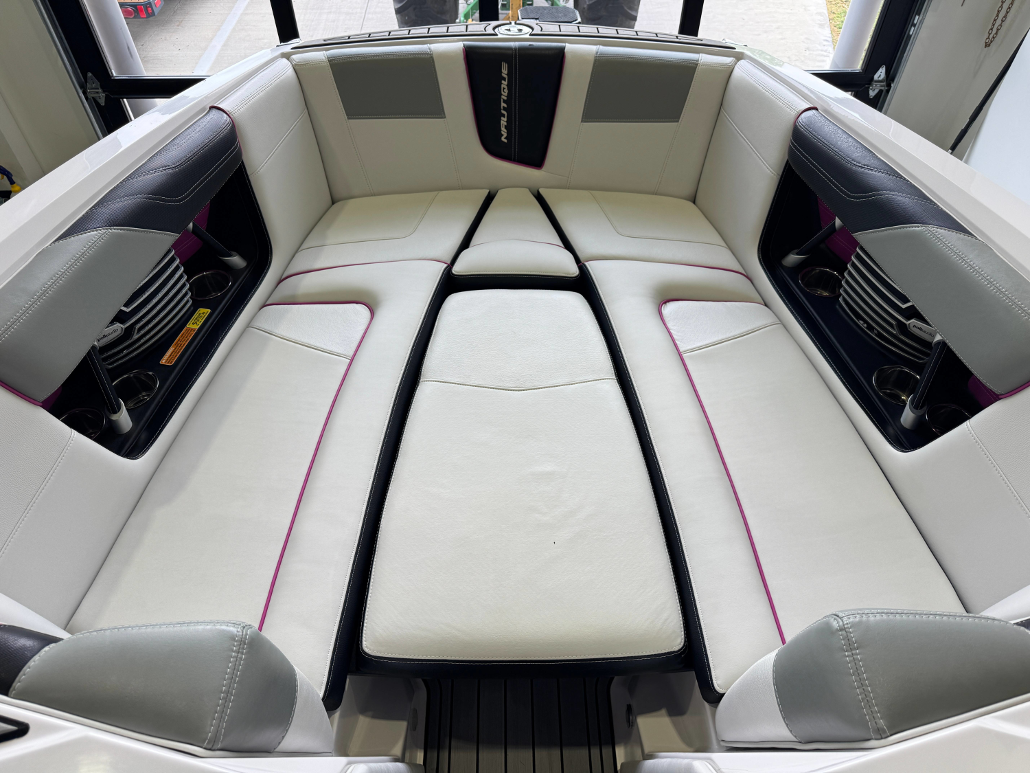 2015 Nautique Super Air Nautique G25