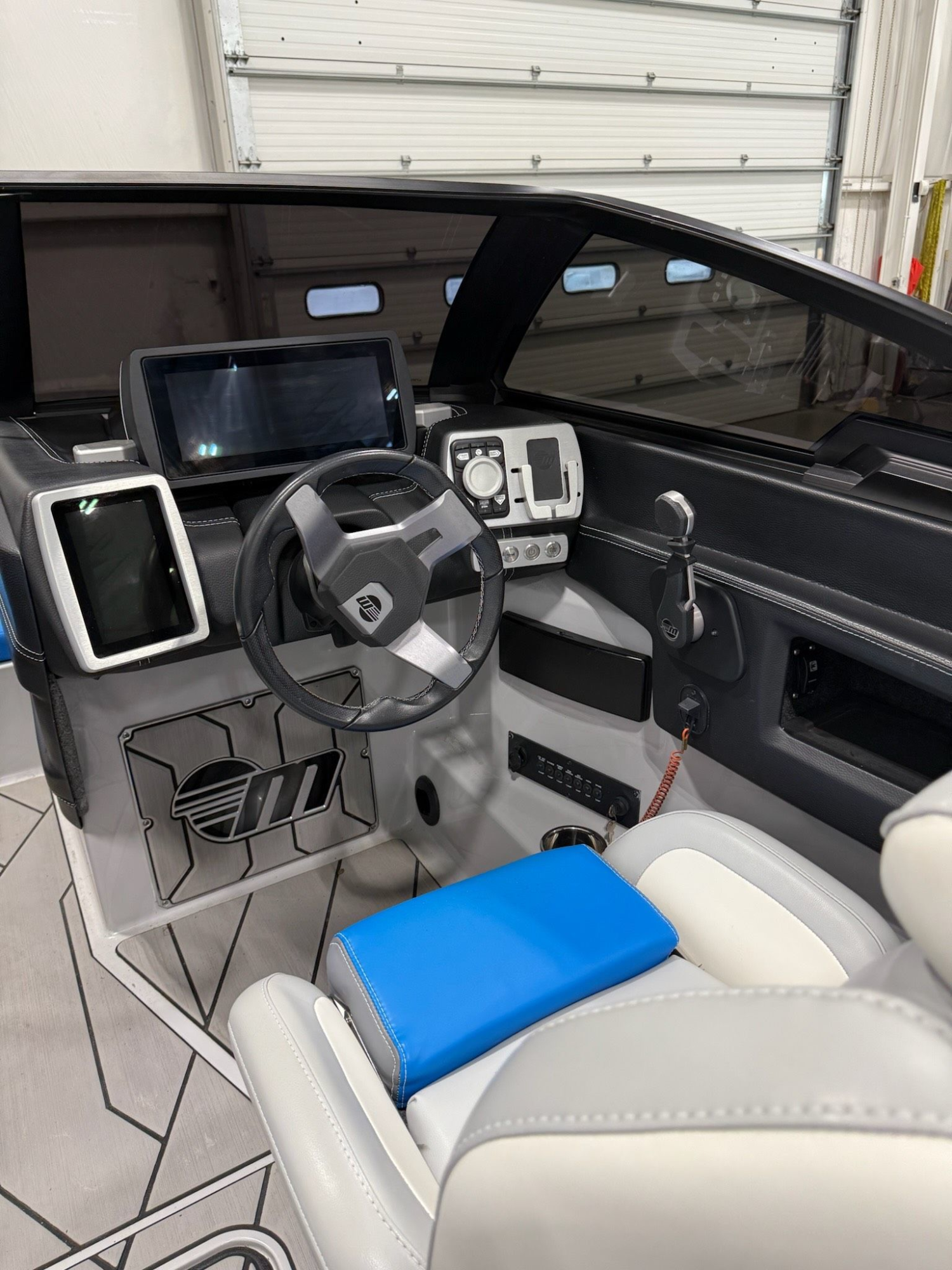 2020 Malibu 23LSV
