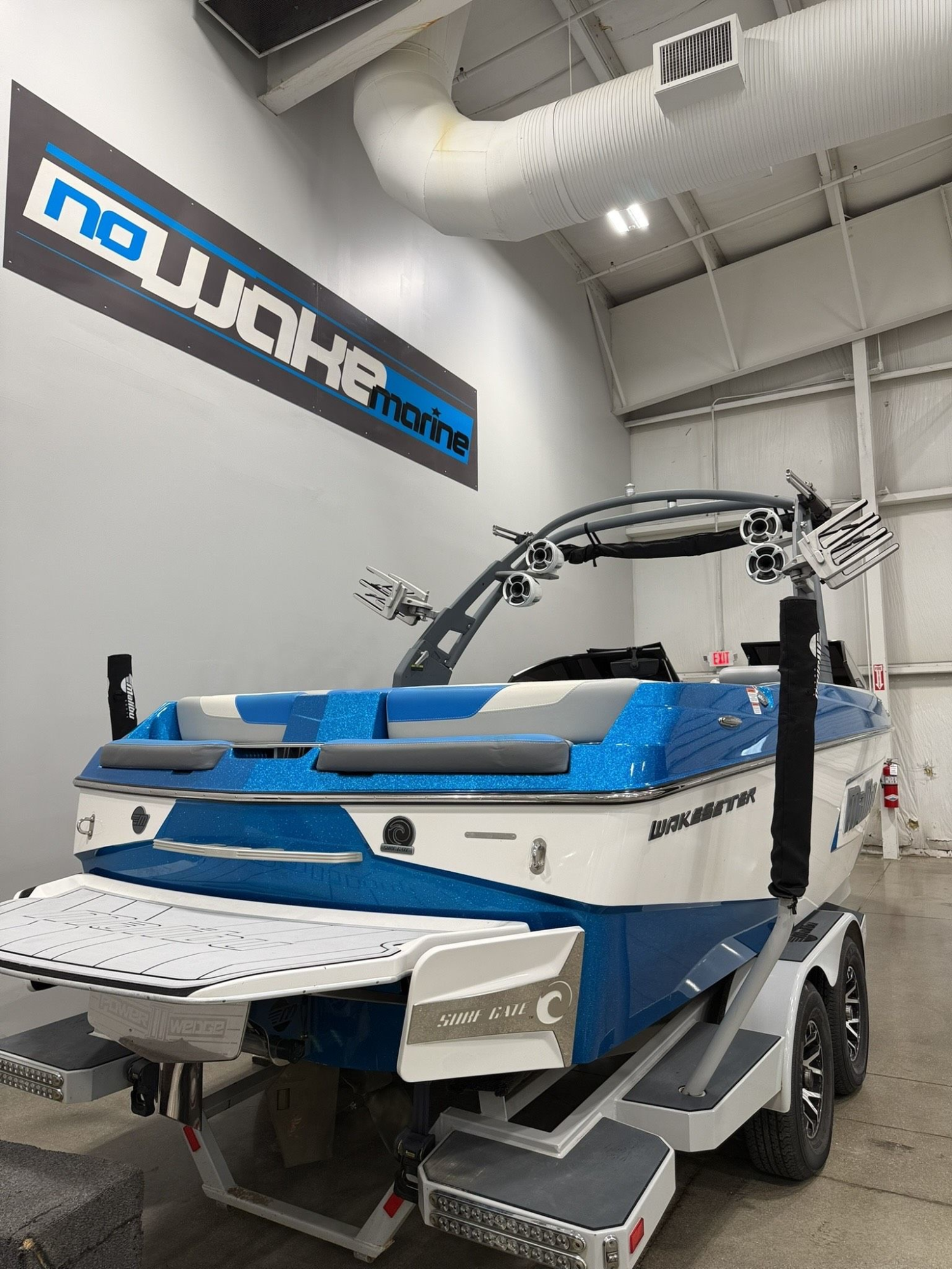 2020 Malibu 23LSV