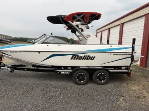 2018 Malibu Boats Wakesetter VLX for sale in Newark, Arkansas