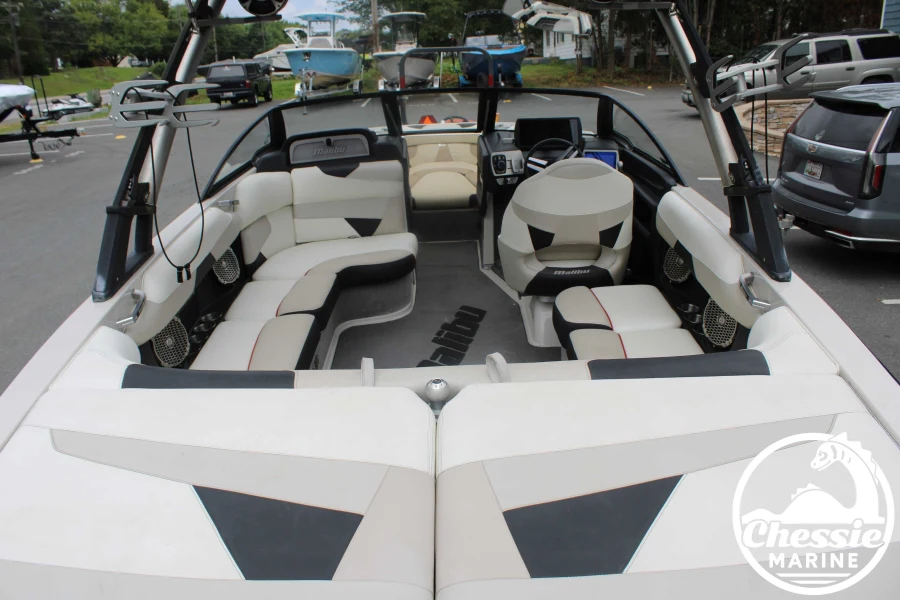 2016 Malibu Boats Wakesetter VLX for sale in Elkton, Maryland