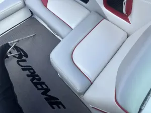 2015 2015 SUPREME S21, TRAILER, COVER for sale in Fargo, North Dakota