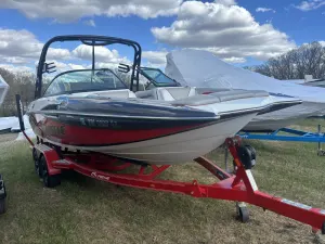 2015 2015 SUPREME S21, TRAILER, COVER for sale in Fargo, North Dakota