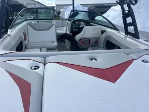 2015 2015 SUPREME S21, TRAILER, COVER for sale in Fargo, North Dakota