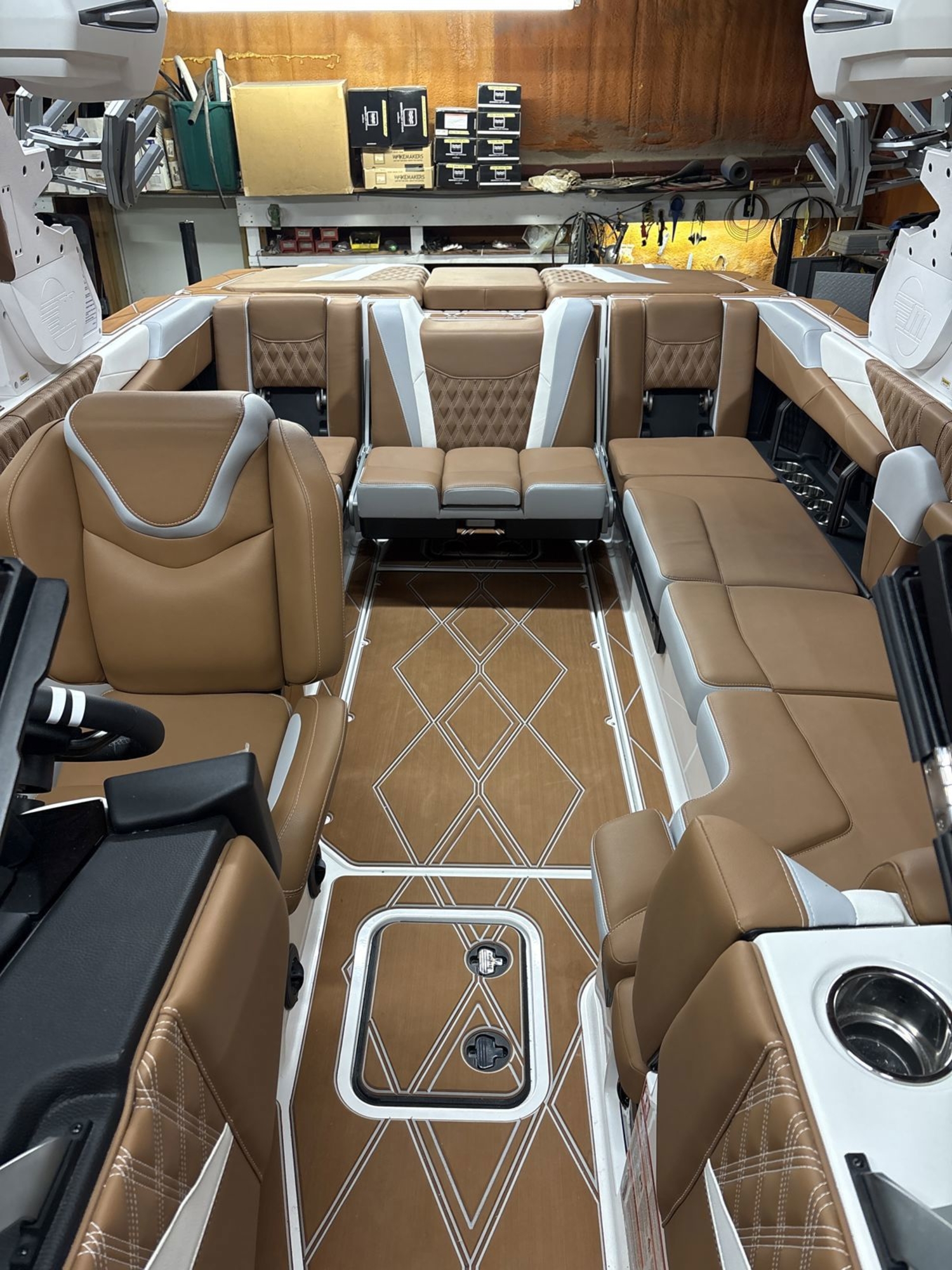 2026 Malibu M242