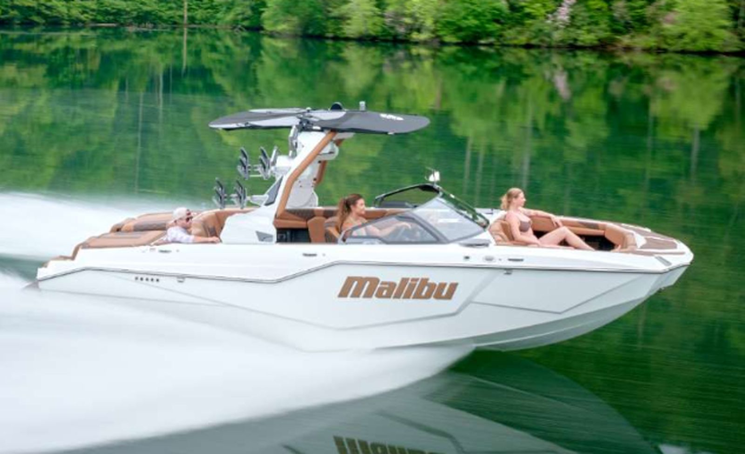 2026 Malibu M242