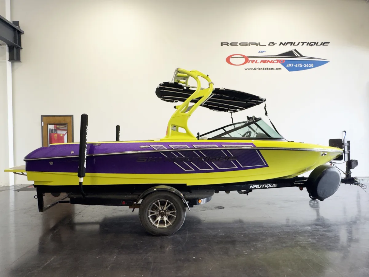 2014 Nautique Ski 200