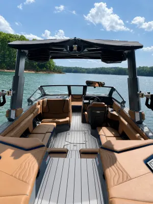 2025-nautique-g23-131554-image5.webp