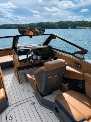 2025-nautique-g23-131554-image6_135058.webp