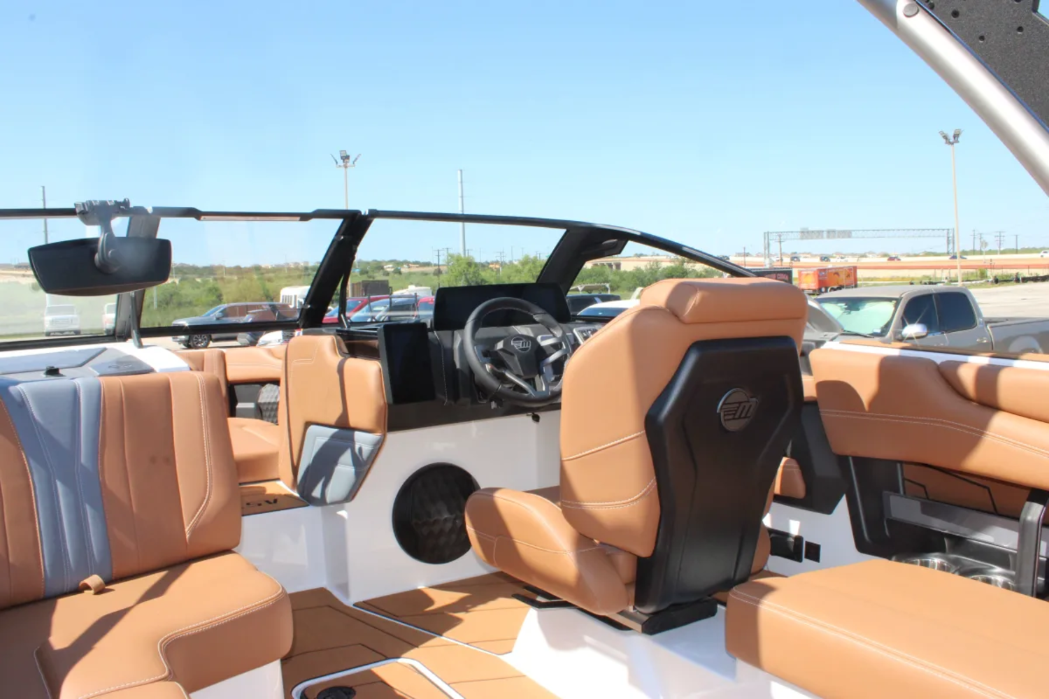 2026 Malibu 22 LSV