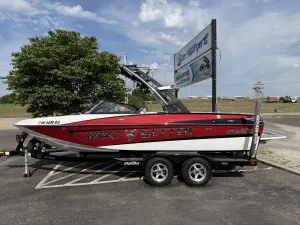 2011 Malibu Boats Wakesetter VLX for sale in Edmond, Oklahoma