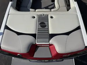 2011 Malibu Boats Wakesetter VLX for sale in Edmond, Oklahoma
