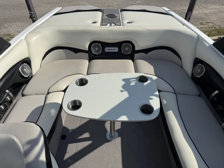 2011 Malibu Boats Wakesetter VLX for sale in Edmond, Oklahoma