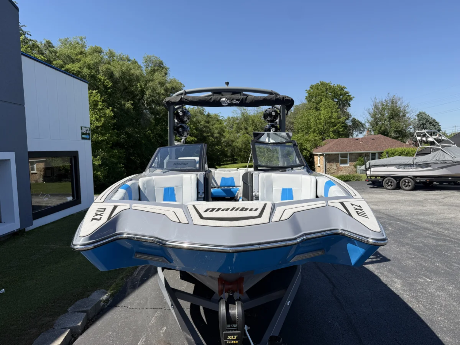 2020 Malibu 23MXZ