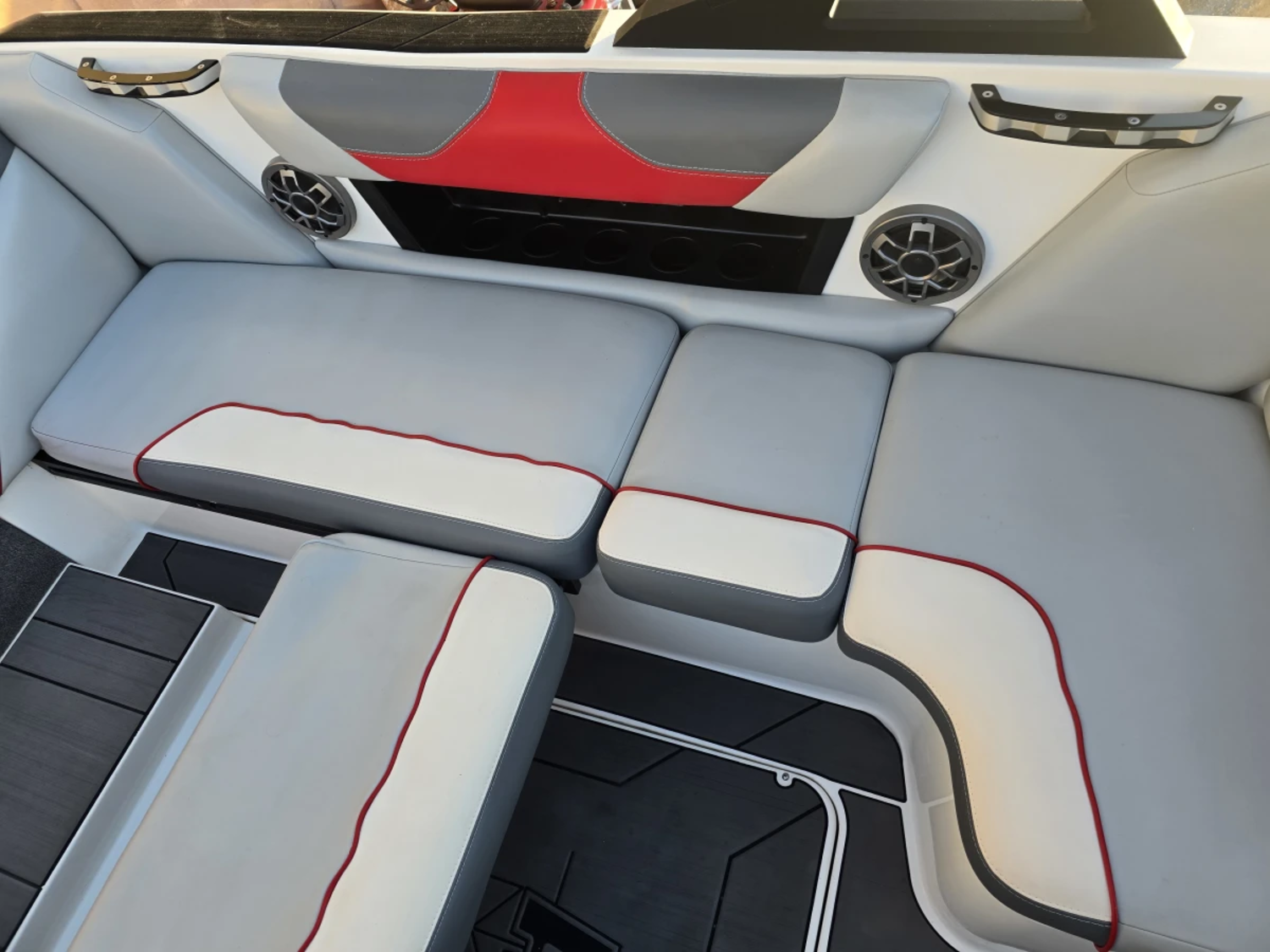 2019 Axis A22 6.0 liter 410 hp Power wedge III