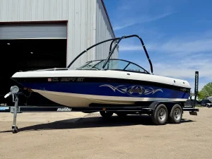 2002 Malibu Boats Wakesetter VLX for sale in Longmont, Colorado