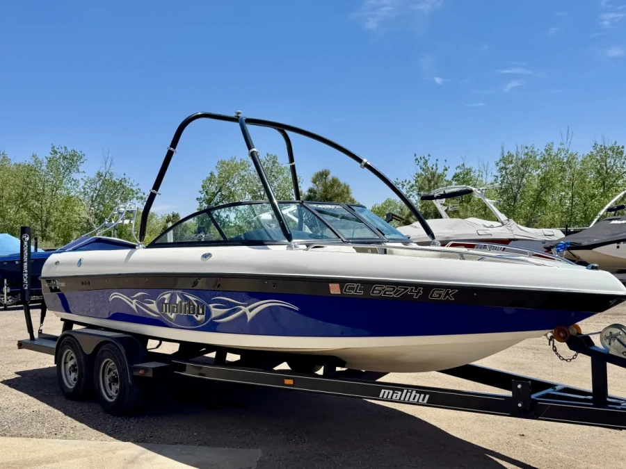2002 Malibu Boats Wakesetter VLX for sale in Longmont, Colorado
